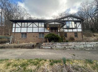 2767 Harts Run Rd, Allison Park, PA 15101