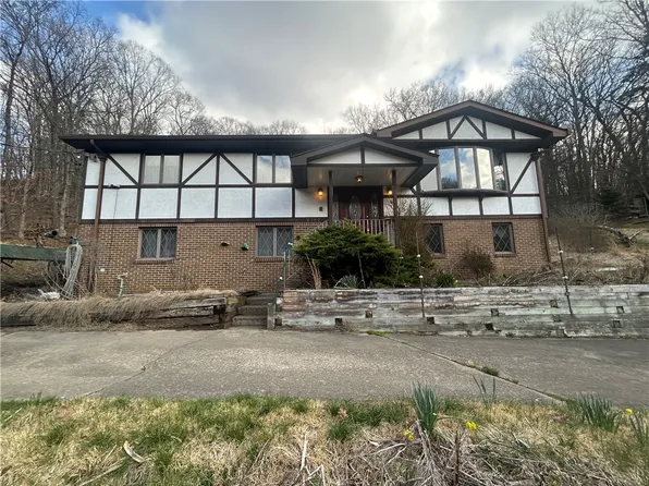 2767 Harts Run Rd, Allison Park, PA 15101