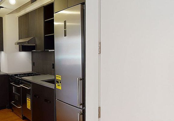 5th image of 54 Noll St APT 628