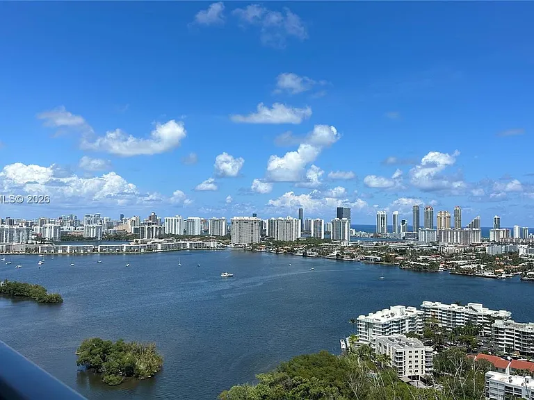 16385 Biscayne Blvd #3019 — Photo 28