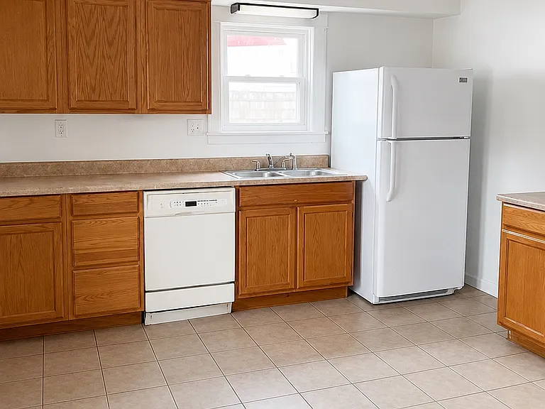 200 Bellview Ave #2 — Photo 8