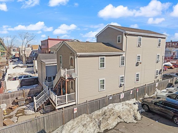 2nd image of 74 Chestnut St