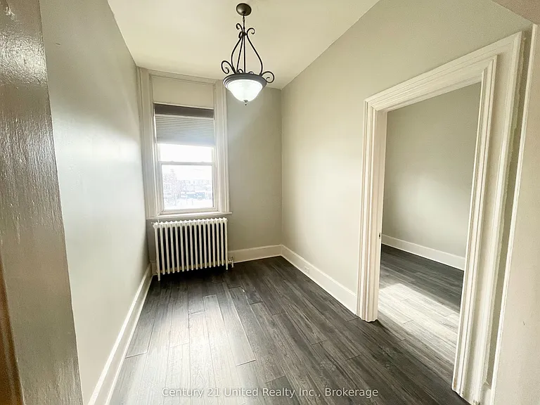 172.5 Hunter St W #6 — Photo 6