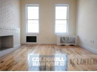 318 E 22nd St, New York, NY 10010
