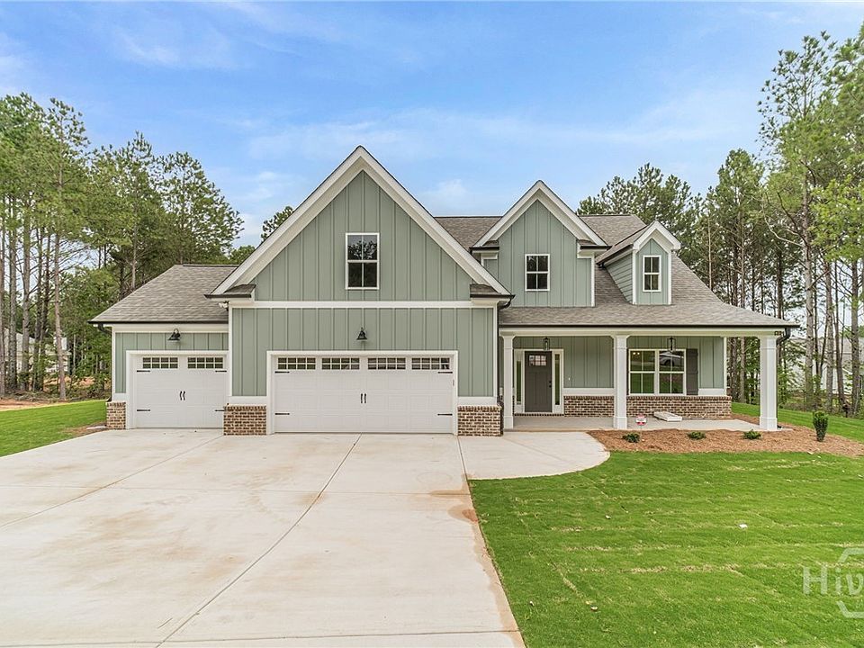 1st image of 257 Pinewood Drive