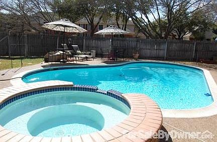 Pool & hot tub