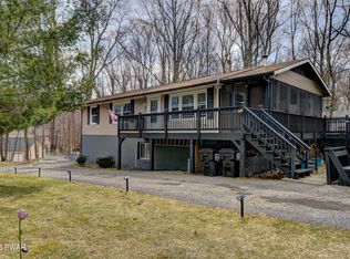 800 Song Mountain Ter, Tafton, PA 18464