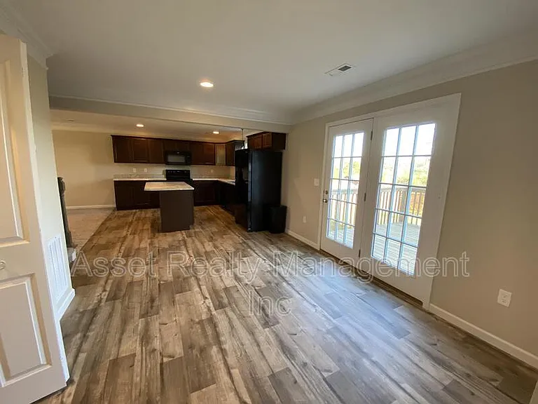 1116 Cloud View Dr — Photo 7