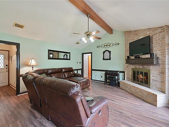 3rd image of 2512 Antietam Dr