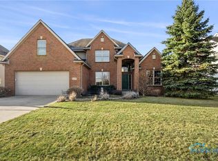 14579 Lake Meadows Dr, Perrysburg, OH 43551