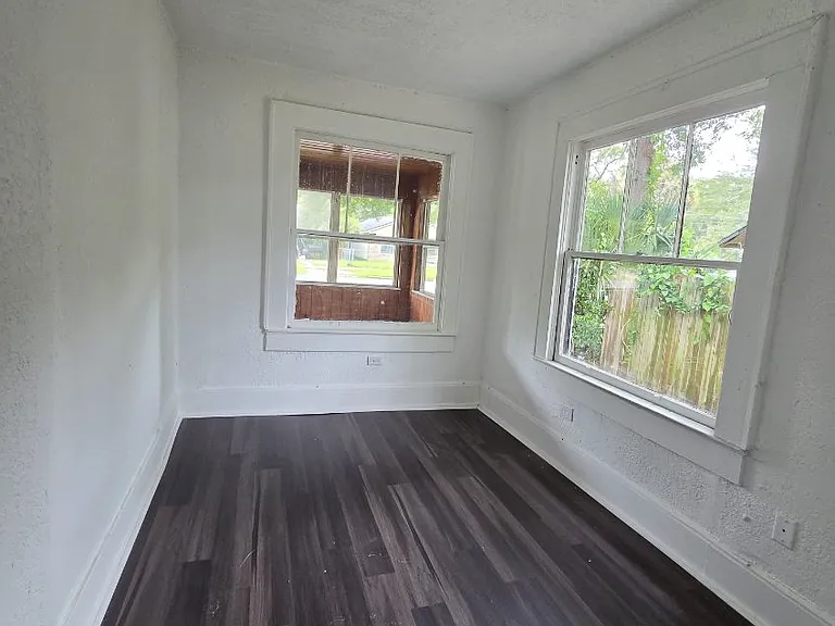 3923 Springfield Blvd #2 — Photo 22