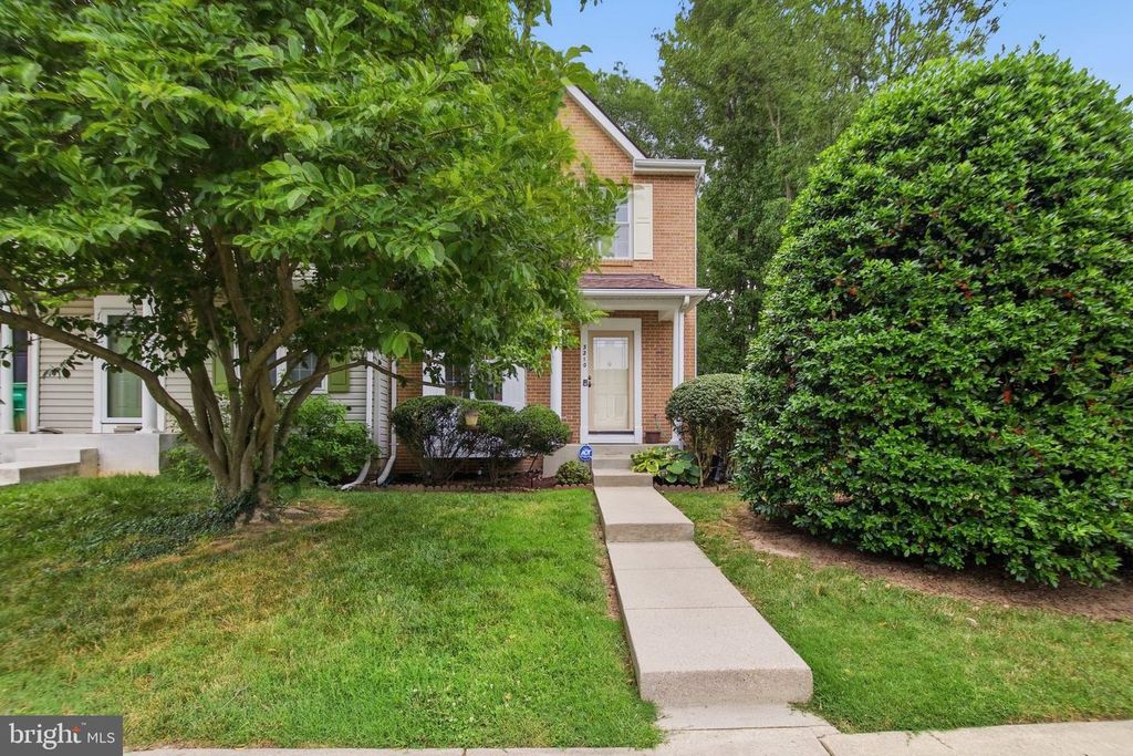 3210 Forest Run Dr, District Heights, MD - View 2