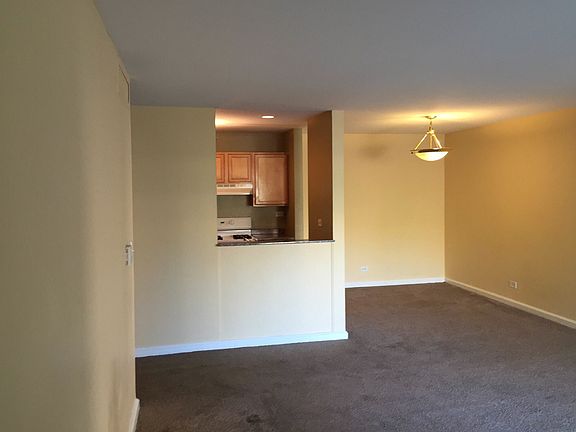 4th image of 1931 Prairie Sq APT 123