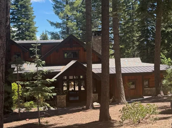 8390 Valhalla Dr, Truckee, CA 96161