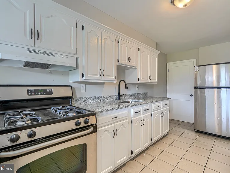 1207 Dalton Rd — Photo 9