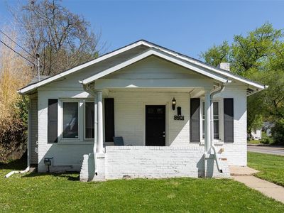 8901 Olden Ave, Saint Louis, MO, 63114