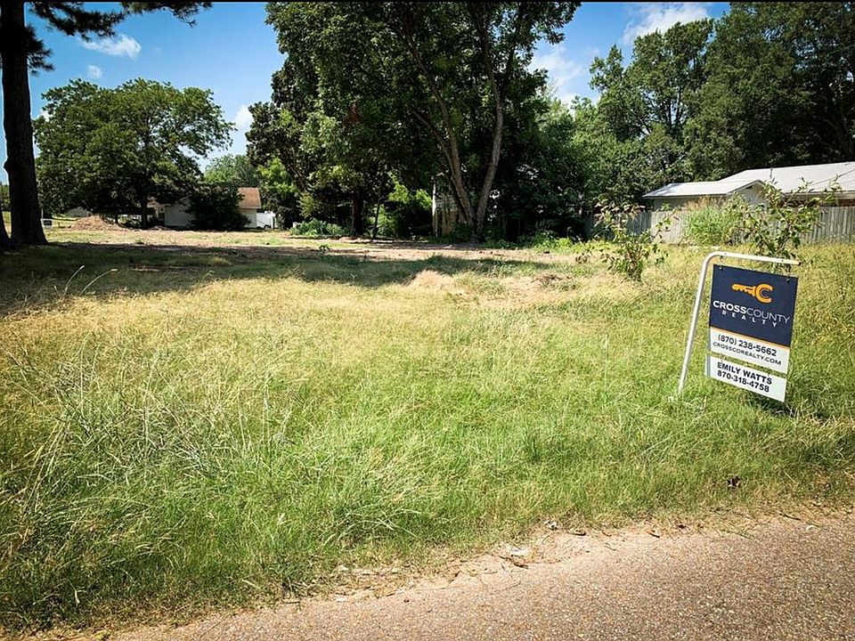 1st image of 724 Cogbill Ave E