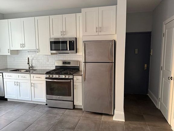 5th image of 1008 Central Ave #A-6