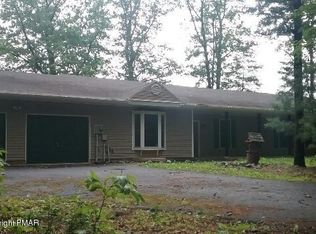 125 Rena Dr, Effort, PA 18330