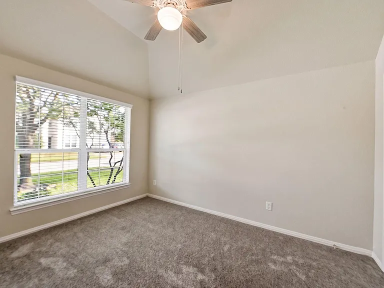 10022 Darrell Springs Ln — Photo 26