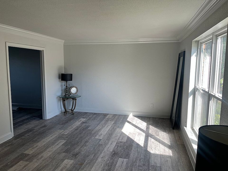 1st image of 644 Adee Ln