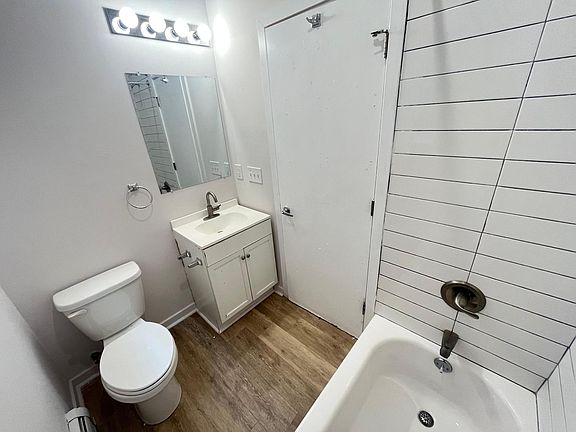 5th image of 444 Bergen Ave #27E