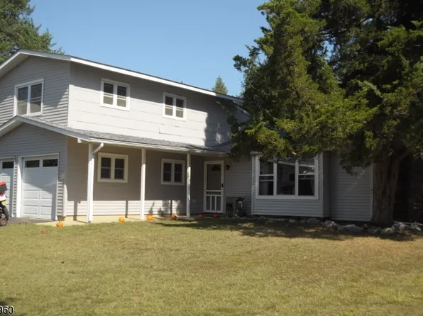 8 Cambridge Ct, Eastampton Twp., NJ 08060