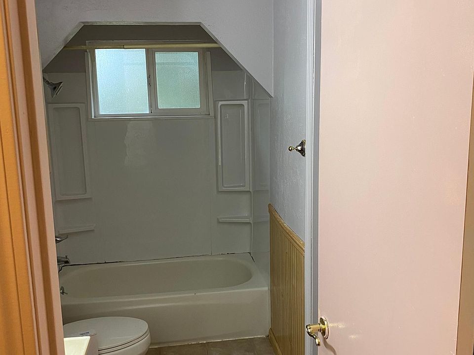 1st image of 2721 NE 148th St