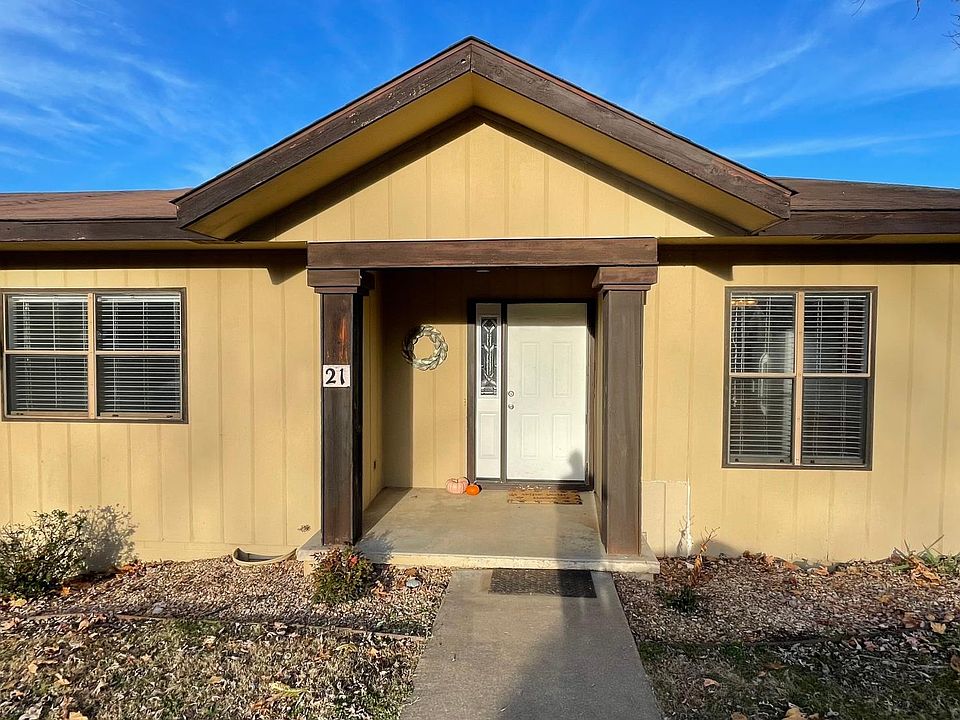 1st image of 21 Eleanor Ln