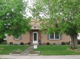 621 Walnut St, Denver, PA 17517