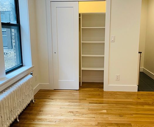 5th image of 205 W 88th St APT 6G