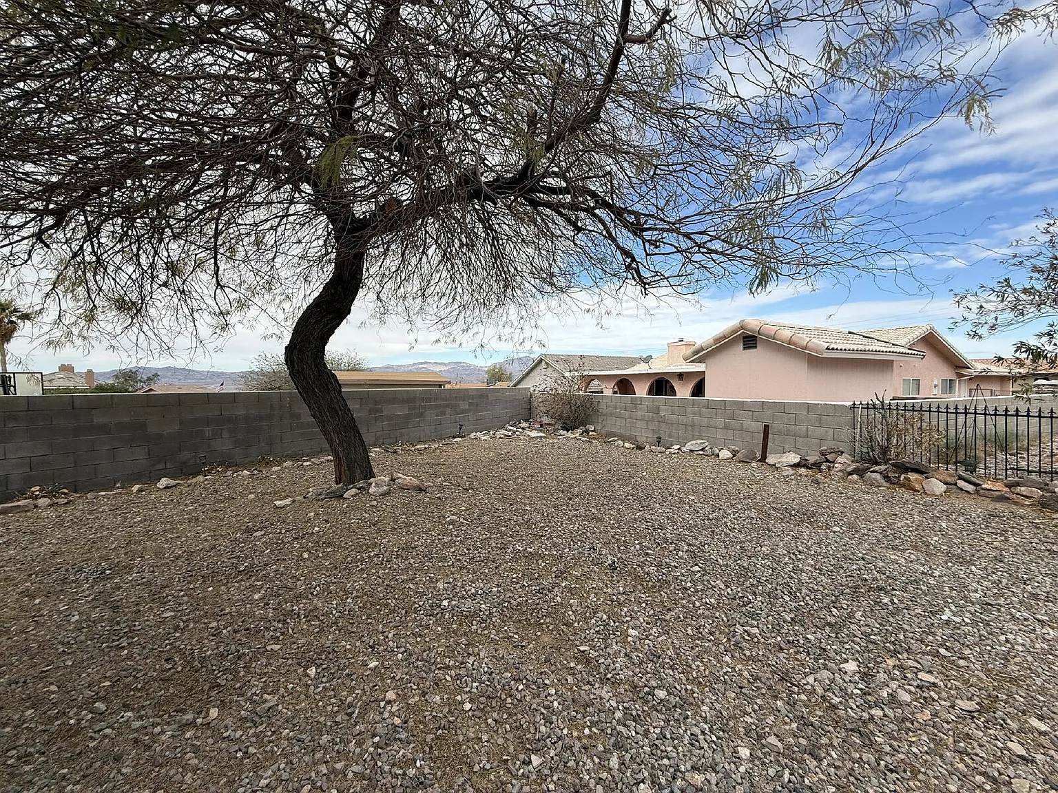 3 bed, 2.0 bath, 1735 sqft, $1,800 — Photo 3