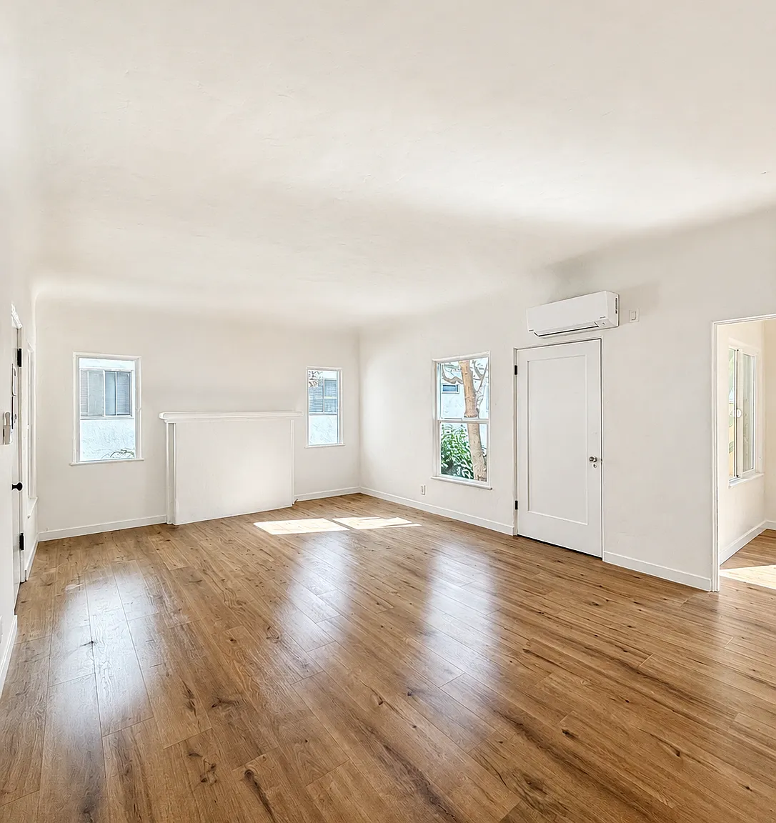 1 bed, 650 sqft, $3,595 — Photo 2