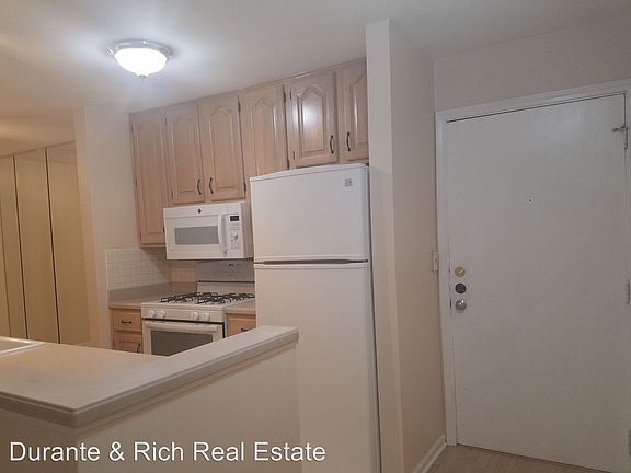 2nd image of 1912 Prairie Sq APT 25