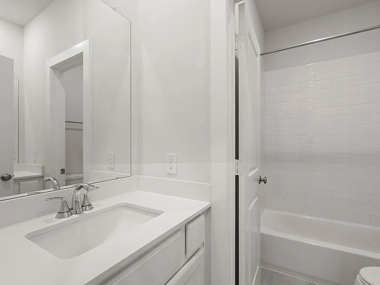 6579 Scarlet Pond Ln — Photo 34