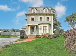 80 New Meadow Rd, Barrington, RI 02806