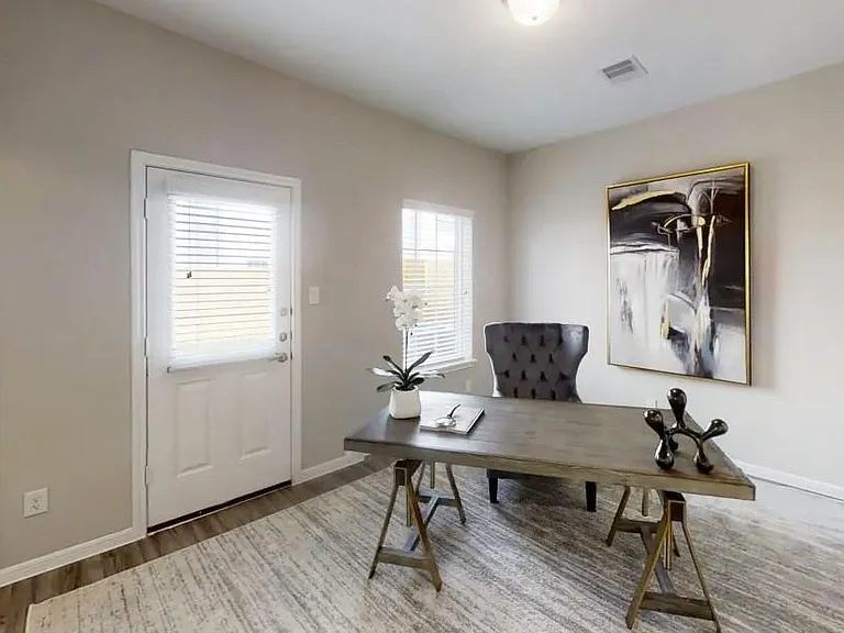 5609 Mina Way — Photo 5