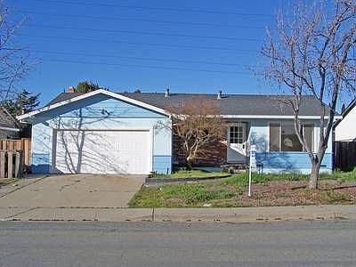 2nd image of 1404 Putnam St