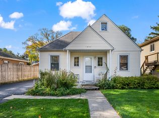 1502 Kenmore Ave, Round Lake Beach, IL