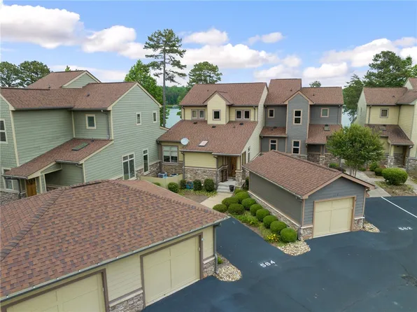 564 Sunset Point Dr, West Union, SC 29696