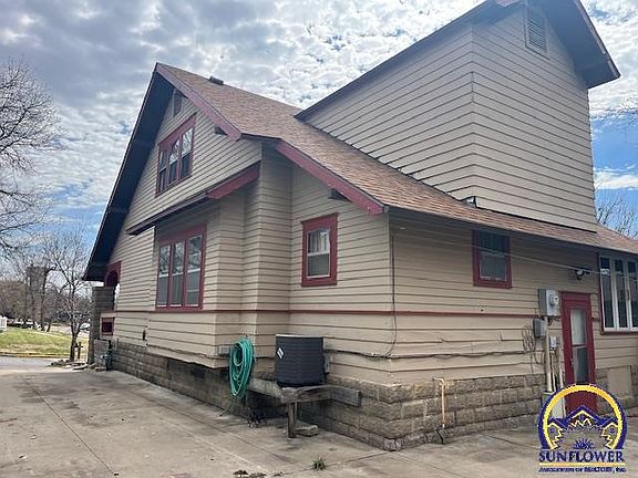 3rd image of 1237 Exchange St