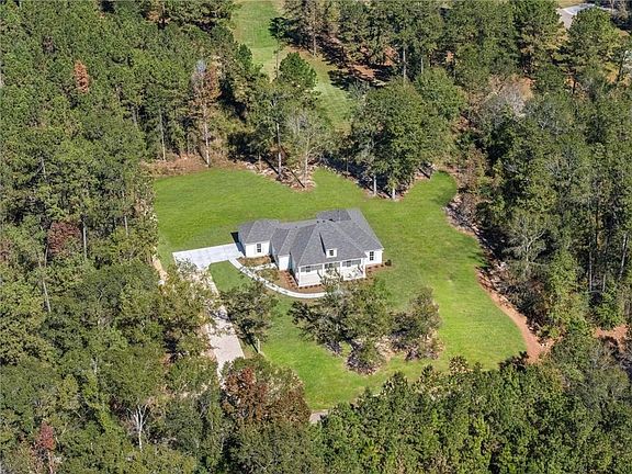 2nd image of 107 Old Creek Rd
