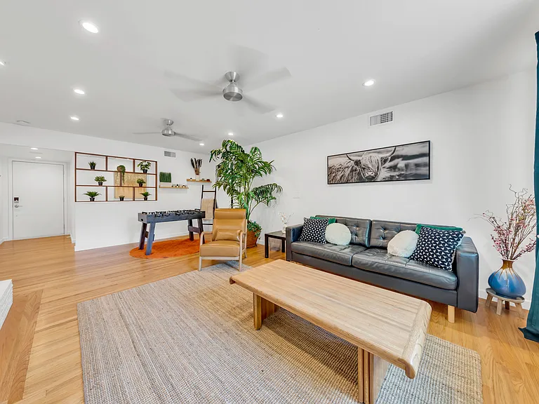 6806 S Land Park Dr — Photo 34