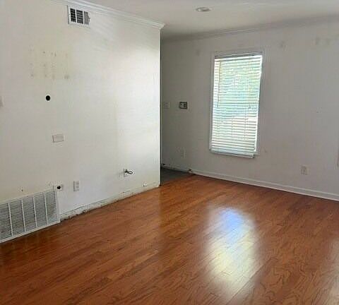 5th image of 7750 Roswell Rd Unit 8C