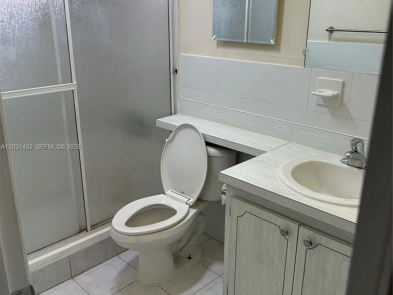 218 NE 12th Ave #203 — Photo 9