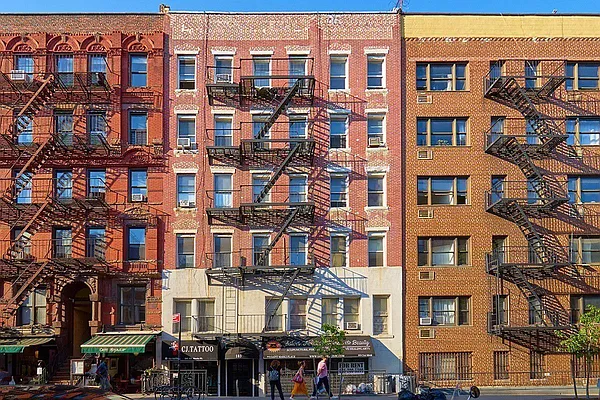 Rented by Compass | media 42