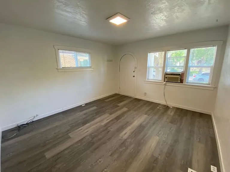 180 E Williams Ave — Photo 3