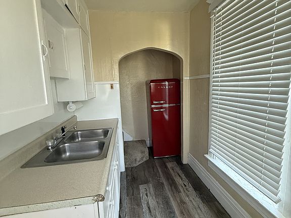 2nd image of 2547 Adams Ave APT 4