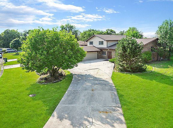 2nd image of 12028 W Venetian Way