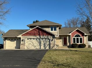 12133 Kerry St NW, Coon Rapids, MN 55433